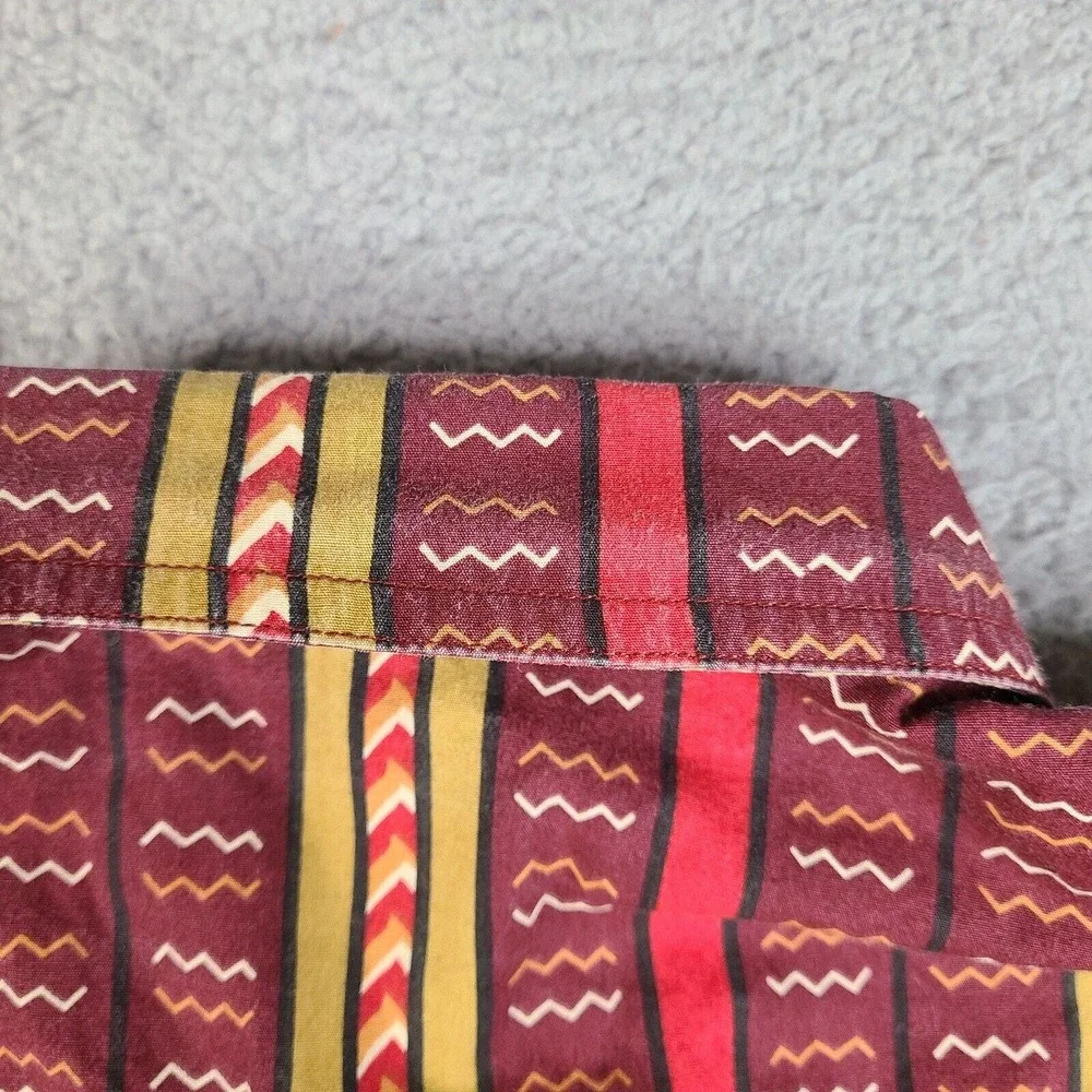 Orvis Shirt Mens Large Red Burgundy‎ Tribal Button Down Short Sleeve Cotton